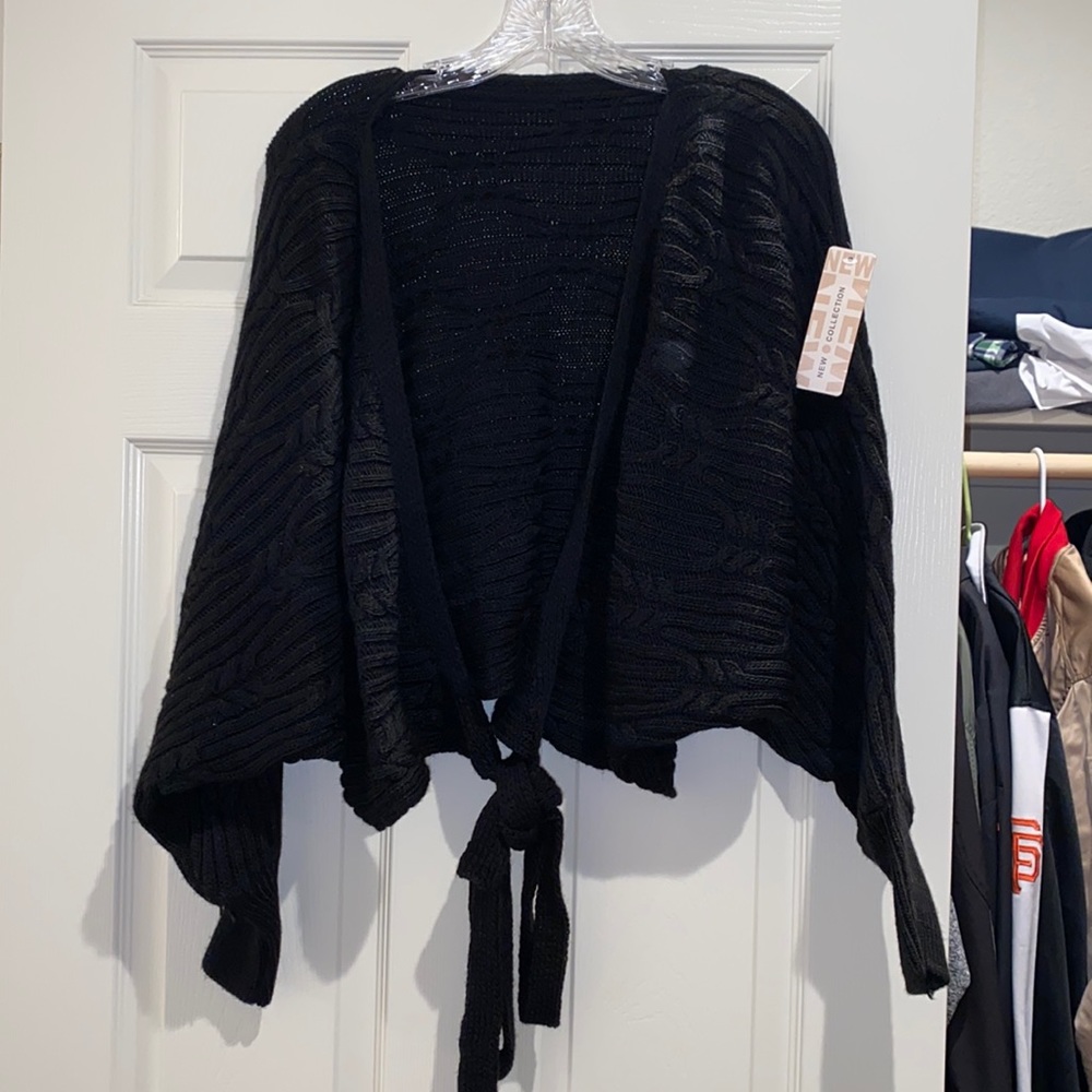 Tie up sweater